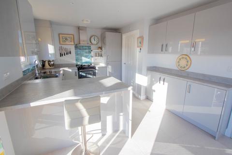 42 Pavey Run, Ottery St Mary, EX11 1FQ