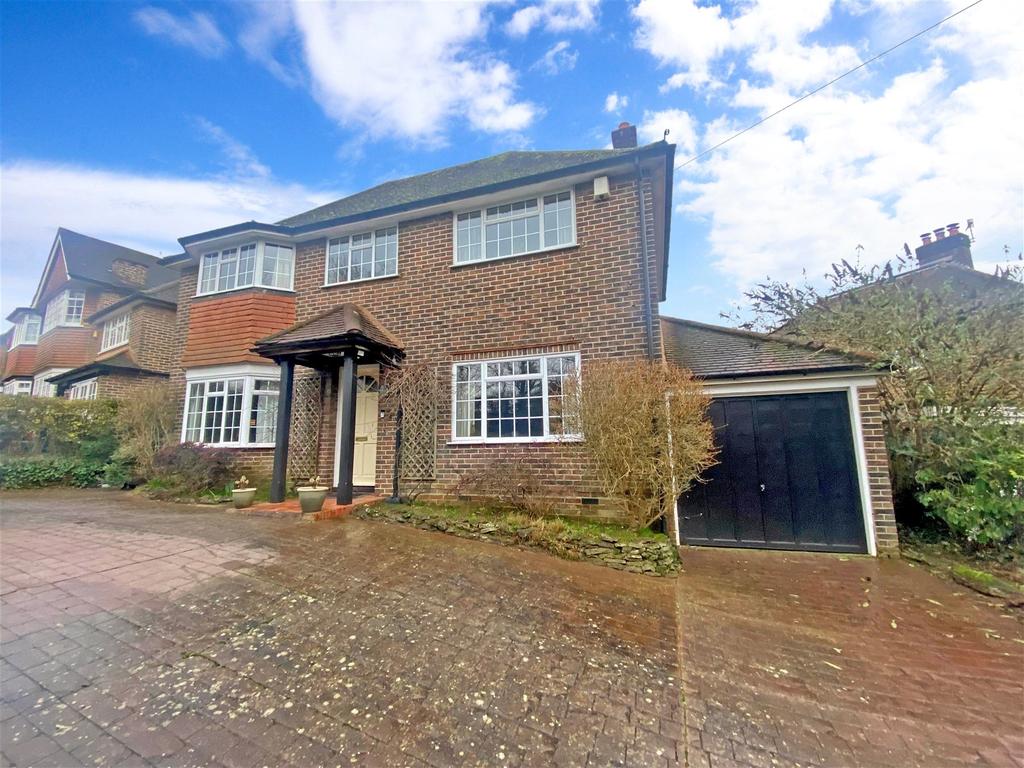 Park Lane East, Reigate, Surrey 3 bed detached house £975,000