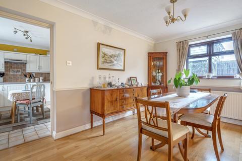 8 Downlands, Longcot, Faringdon, SN7 7TY