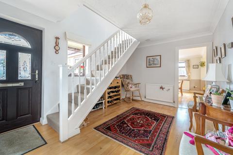 8 Downlands, Longcot, Faringdon, SN7 7TY