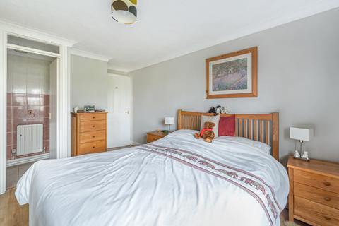 8 Downlands, Longcot, Faringdon, SN7 7TY