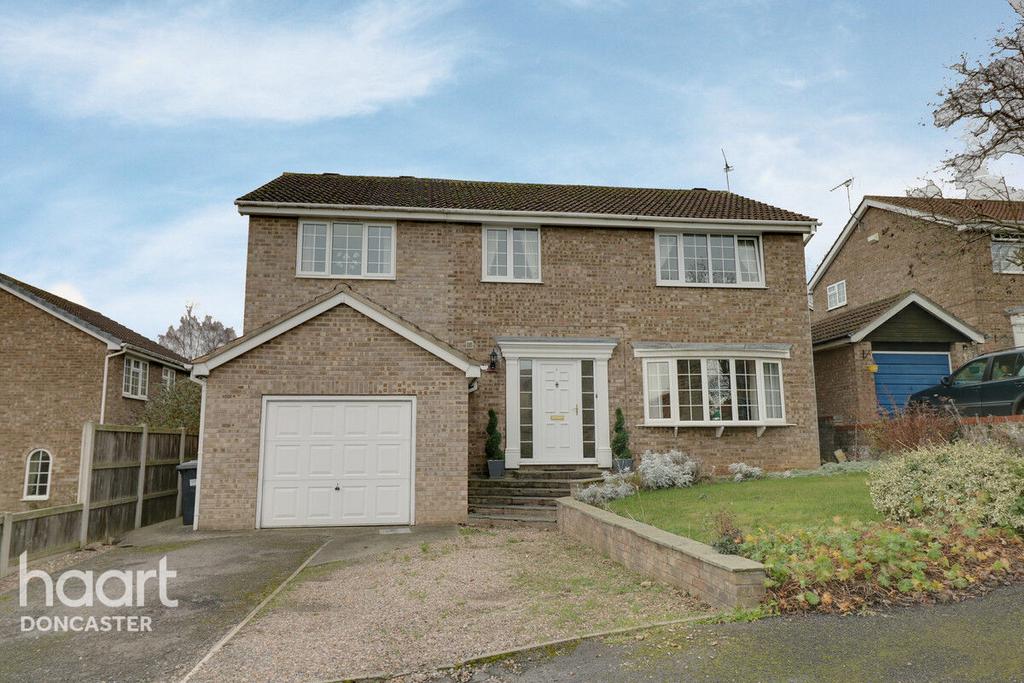 Brayton Gardens, Campsall, Doncaster 5 bed detached house for sale £380,000