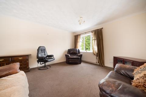 7 Silvan Place, Clarkston, Glasgow, G76 8HJ