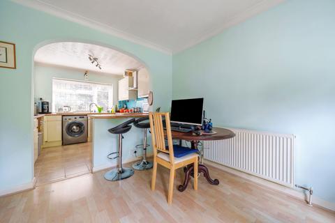 19 Chobham Road, Frimley, Camberley, GU16 8PG