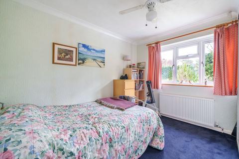19 Chobham Road, Frimley, Camberley, GU16 8PG