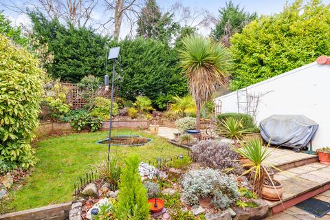 19 Chobham Road, Frimley, Camberley, GU16 8PG