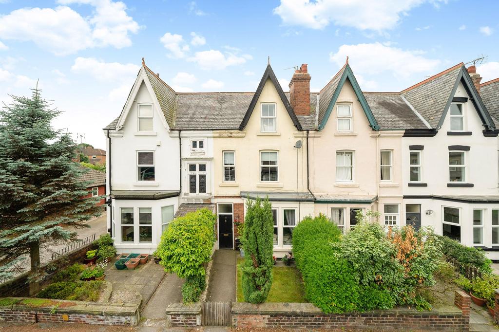 West Lea Avenue, Harrogate, HG2 4 bed terraced house to rent £1,650 pcm (£381 pw)