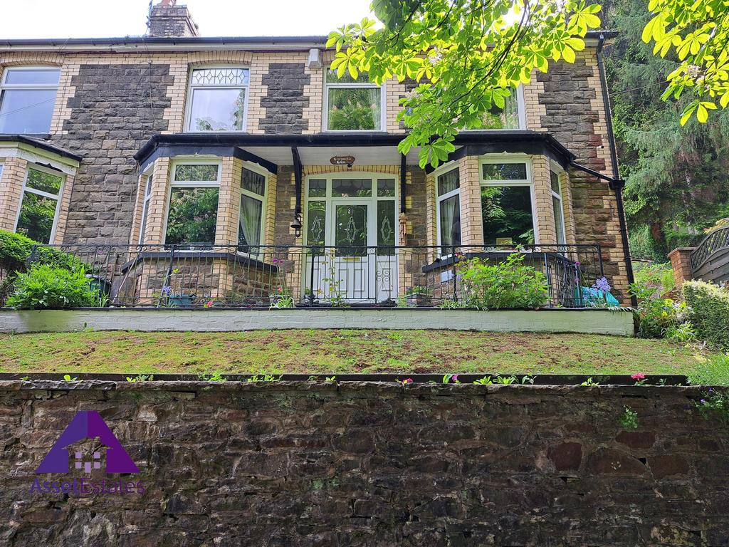 Old Blaina Road, Abertillery, NP13 2EB 3 bed semidetached house for sale £289,000