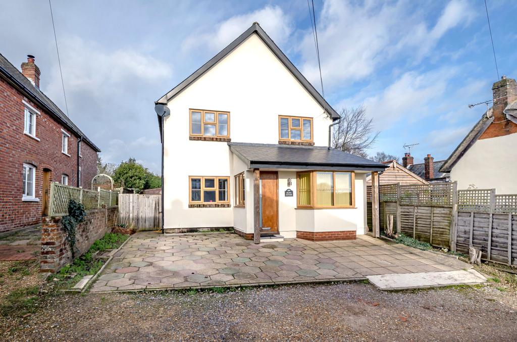 Chapel Lane, Redlynch, Salisbury, Wiltshire, SP5 3 bed detached house
