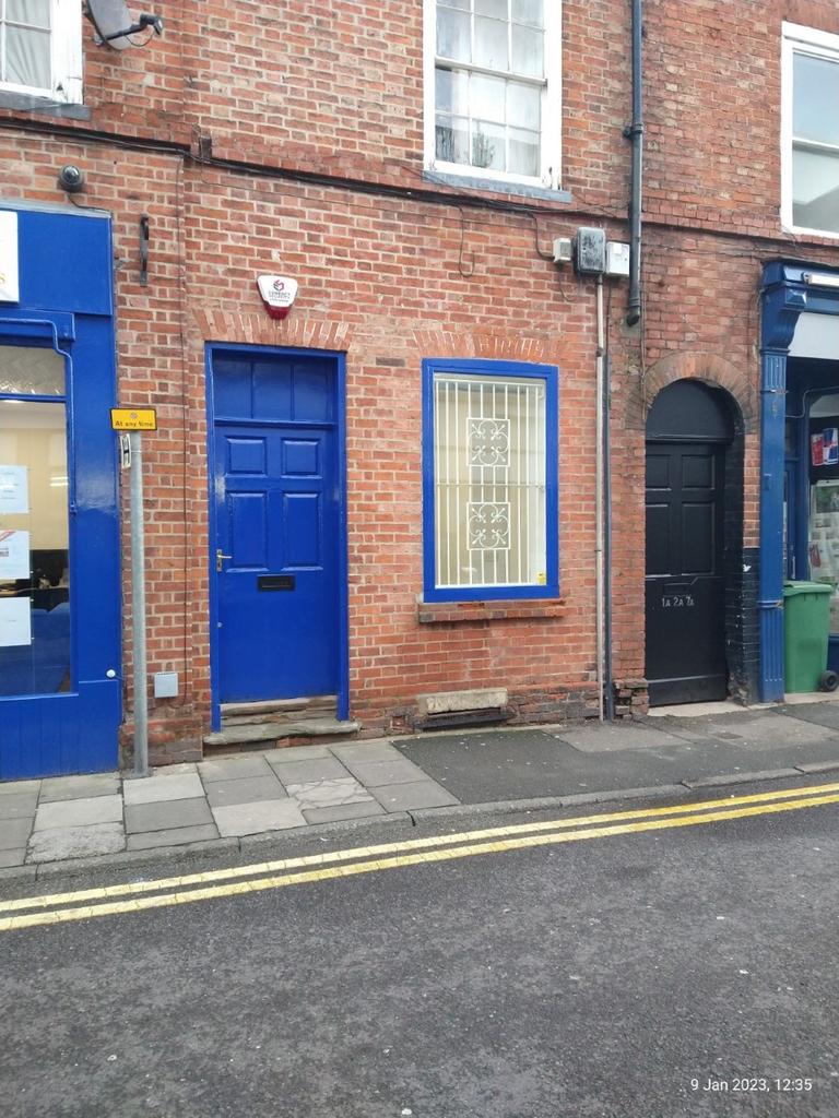 Barnby Gate, Newark, Nottinghamshire, NG24 Retail property (high street) to rent £477 pcm (£