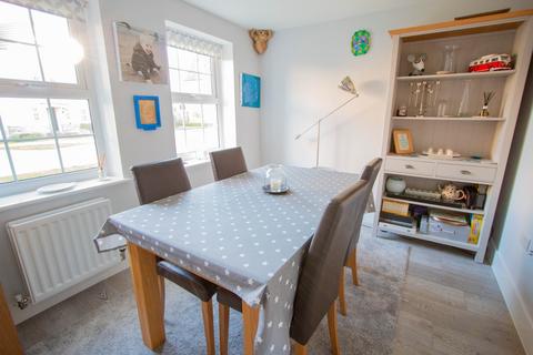 14 Barrel Close, Ottery St Mary, EX11 1GD