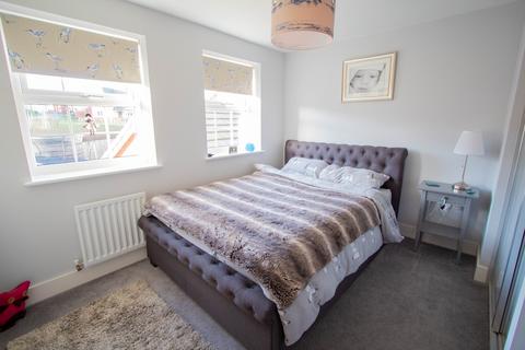 14 Barrel Close, Ottery St Mary, EX11 1GD