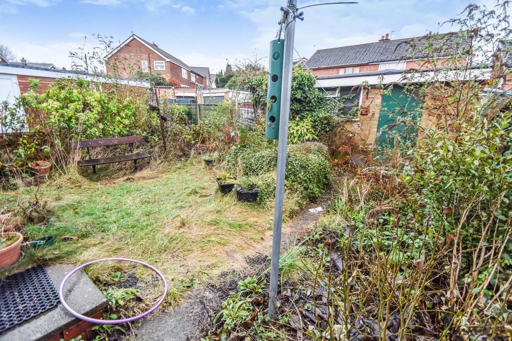 Wilton Drive, Bury, BL9 3 bed semidetached house £199,950