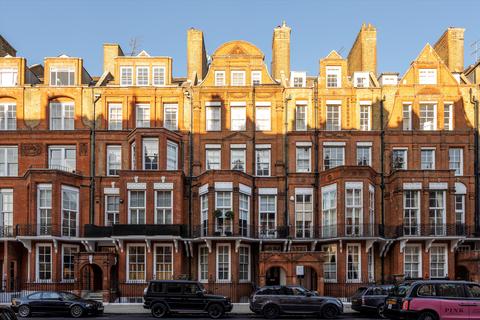 2 bedroom flat for sale - Pont Street, London, SW1X
