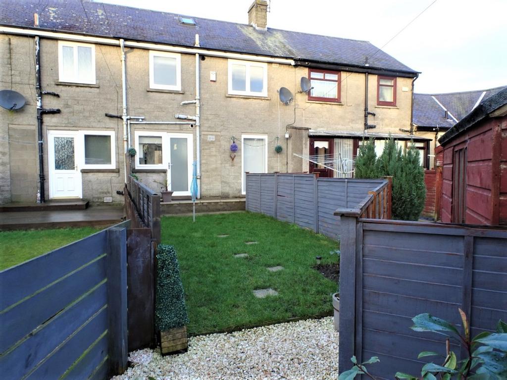 Cairngorm Drive, Aberdeen AB12 2 bed terraced house £850 pcm (£196 pw)