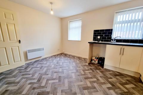 2 bedroom apartment to rent, Junction Lane, St. Helens, WA9