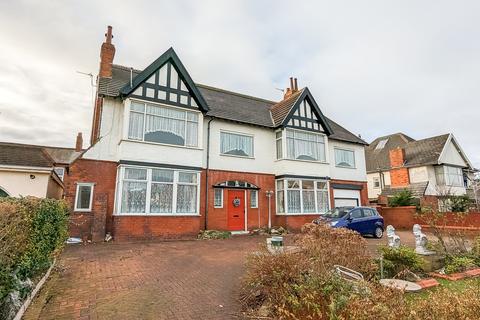 3 bedroom apartment for sale, Clifton Drive South, Lytham St. Annes, FY8