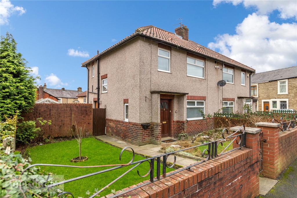 Clarendon Street, Accrington... 3 bed semidetached house £139,950