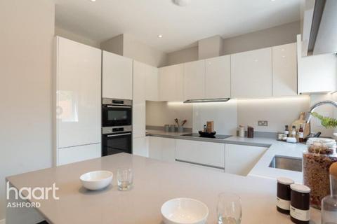 2 bedroom apartment for sale - Parkview West, Highwood Drive, Ashford