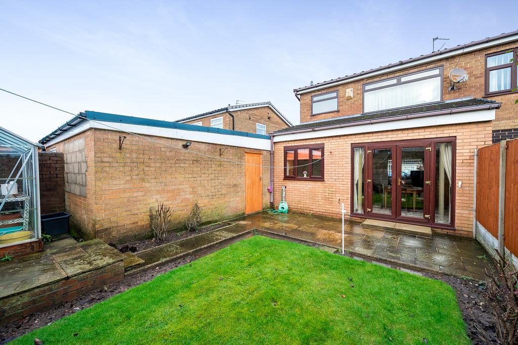 Avondale Road, Haydock, St Helens, WA11 3 bed semidetached house £
