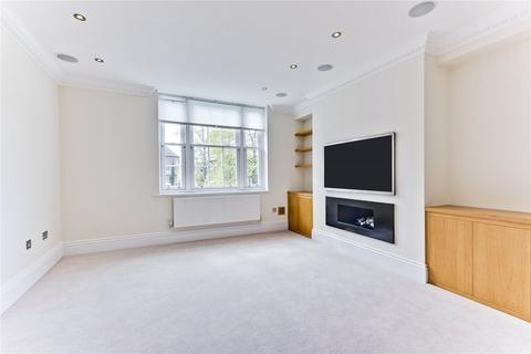 2 bedroom apartment to rent, High Street, Esher, Surrey, KT10