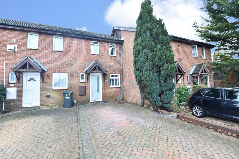 Glenfield Road, Luton, Bedfordshire... 2 bed terraced house £270,000