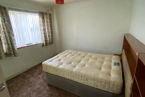 91 Gloucester Crescent, Northampton, NN4 8PP