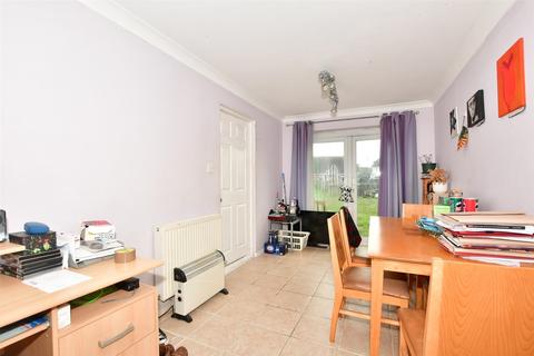 3 bedroom semi-detached house for sale - The Green, Lydd, Kent