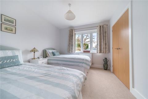 1, Walnut Court Botley Road, Romsey, SO51 5RQ