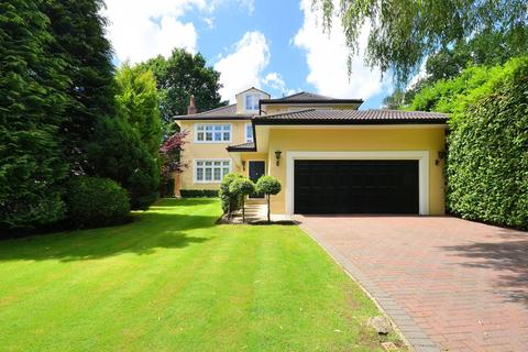 16 Henley Drive, Kingston Upon Thames, KT2 7EB