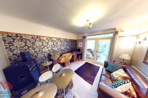 16 Edgewood Road, Meols, Wirral, CH47 6AL