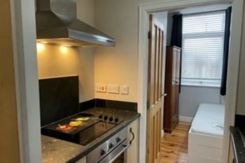 1 bedroom flat to rent, Edleston Road, Crewe, CW2