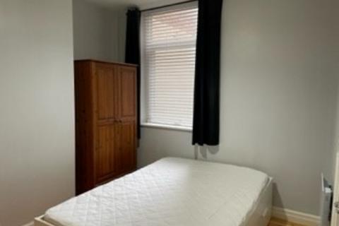 1 bedroom flat to rent, Edleston Road, Crewe, CW2