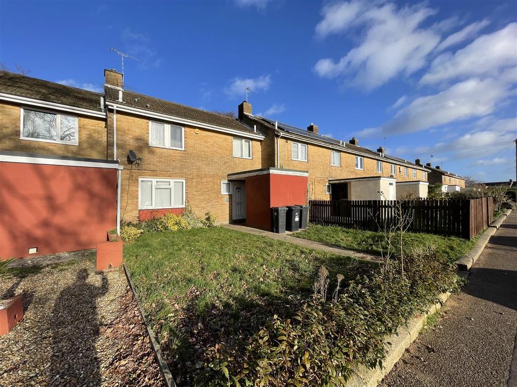 Barrow Drive, Townsend, Bournemouth 3 bed terraced house £1,200 pcm