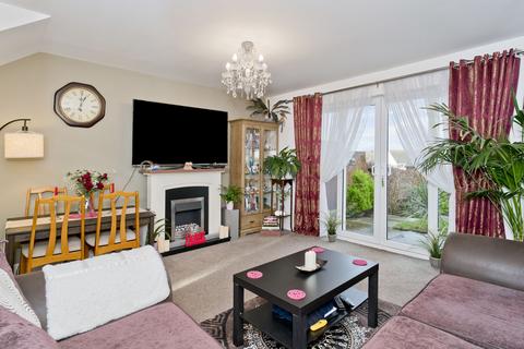 5 Easter Langside Crescent, Dalkeith, EH22 2FL