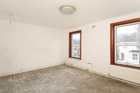 22 Chesham Terrace, London, W13 9HX