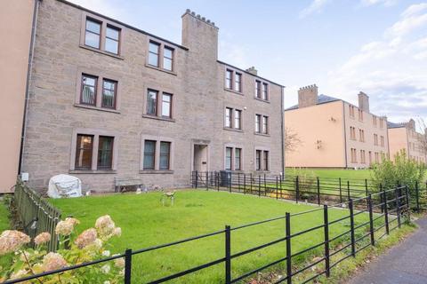 2 bedroom flat to rent, Strathmore Avenue, Dundee, DD3