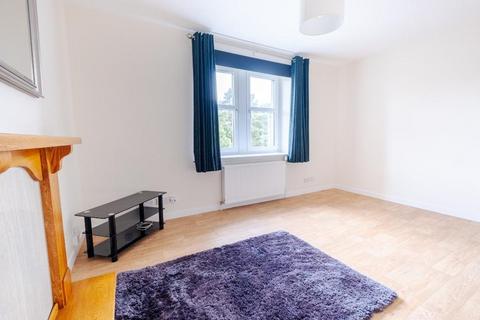 2 bedroom flat to rent, Strathmore Avenue, Dundee, DD3