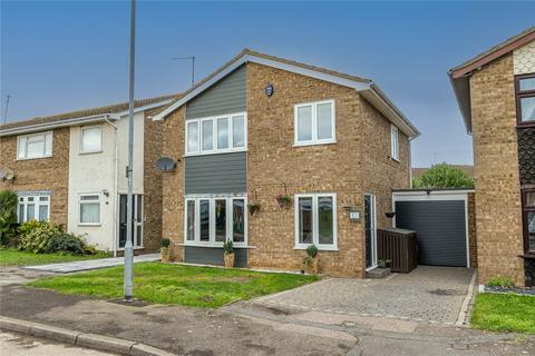 67 Seaview Drive, Great Wakering, Southend-on-sea, SS3 0DT