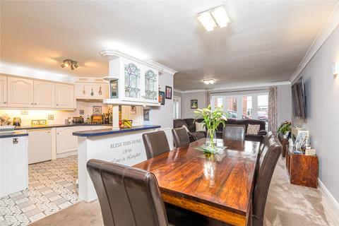 67 Seaview Drive, Great Wakering, Southend-on-sea, SS3 0DT