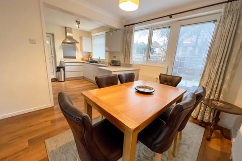 26 Five Trees Avenue, Sheffield, S17 3LW