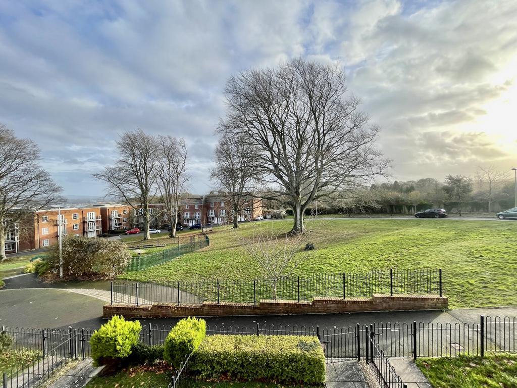 Eton Walk, St Thomas, EX4 3 bed townhouse £339,950