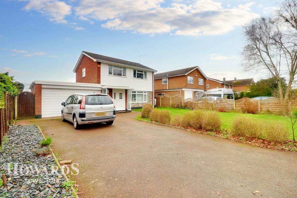 Gunton Church Lane, Lowestoft 3 bed detached house £475,000