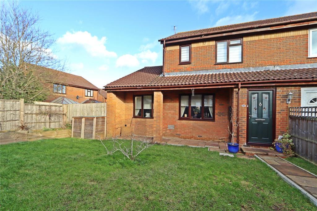 Monro Avenue, Crownhill, Milton Keynes, Buckinghamshire, MK8 3 bed semi