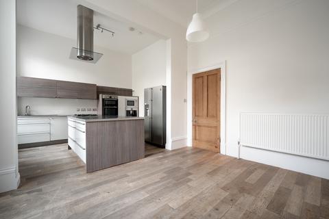 25 Broompark Drive, Glasgow, G31 2JB