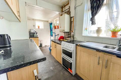 8 Bede Road, Coventry, CV6 3BW