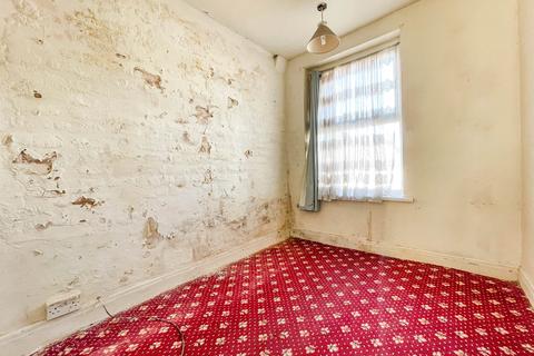 8 Bede Road, Coventry, CV6 3BW
