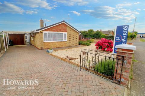 3 bedroom detached bungalow for sale, St Andrews Close, Caister-on-Sea