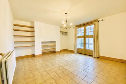 81a Lewisham Way, London, SE14 6QD
