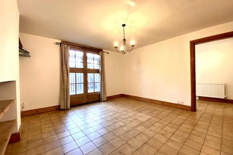 81a Lewisham Way, London, SE14 6QD